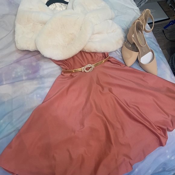 Salmon color, fit and flare dress. Size Medium. Worn only once. - Picture 7 of 9